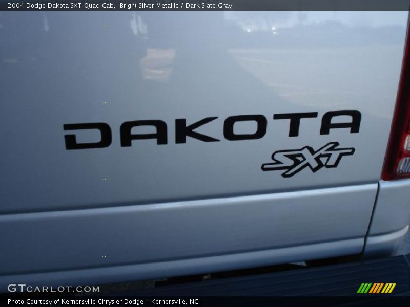  2004 Dakota SXT Quad Cab Logo