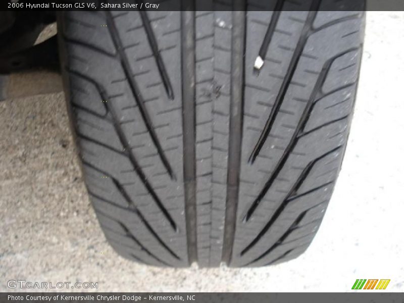 Sahara Silver / Gray 2006 Hyundai Tucson GLS V6