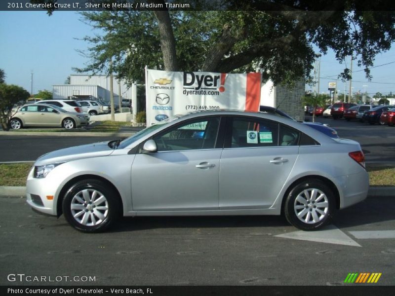 Silver Ice Metallic / Medium Titanium 2011 Chevrolet Cruze LT