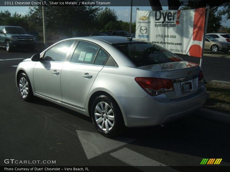 Silver Ice Metallic / Medium Titanium 2011 Chevrolet Cruze LT