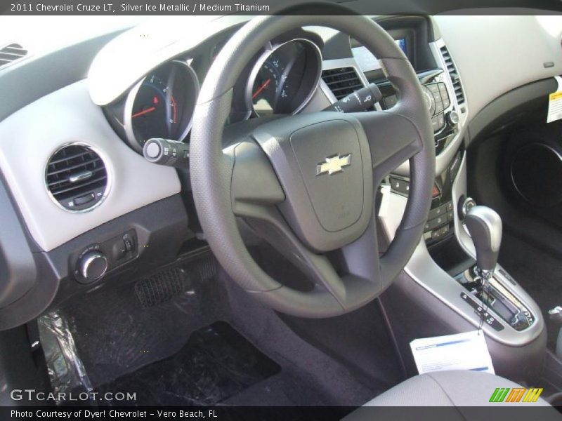 Silver Ice Metallic / Medium Titanium 2011 Chevrolet Cruze LT