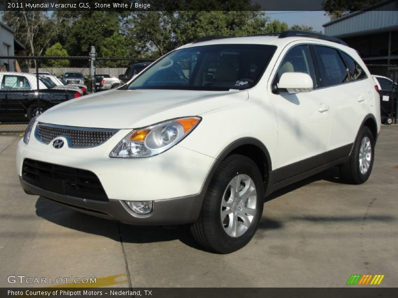 Front 3/4 View of 2011 Veracruz GLS