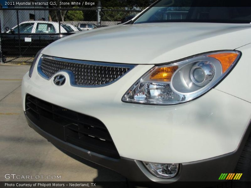 Stone White / Beige 2011 Hyundai Veracruz GLS