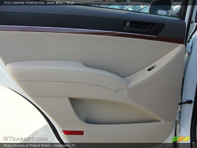 Stone White / Beige 2011 Hyundai Veracruz GLS