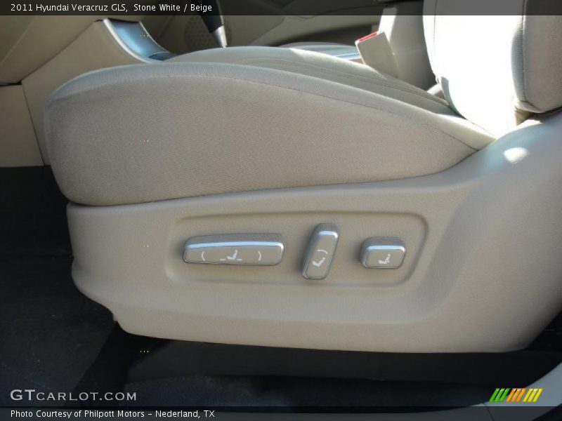 Stone White / Beige 2011 Hyundai Veracruz GLS