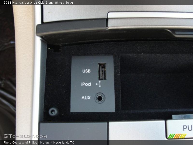 Stone White / Beige 2011 Hyundai Veracruz GLS