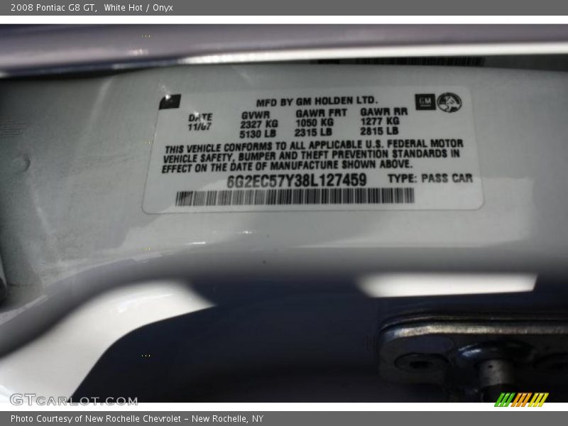White Hot / Onyx 2008 Pontiac G8 GT