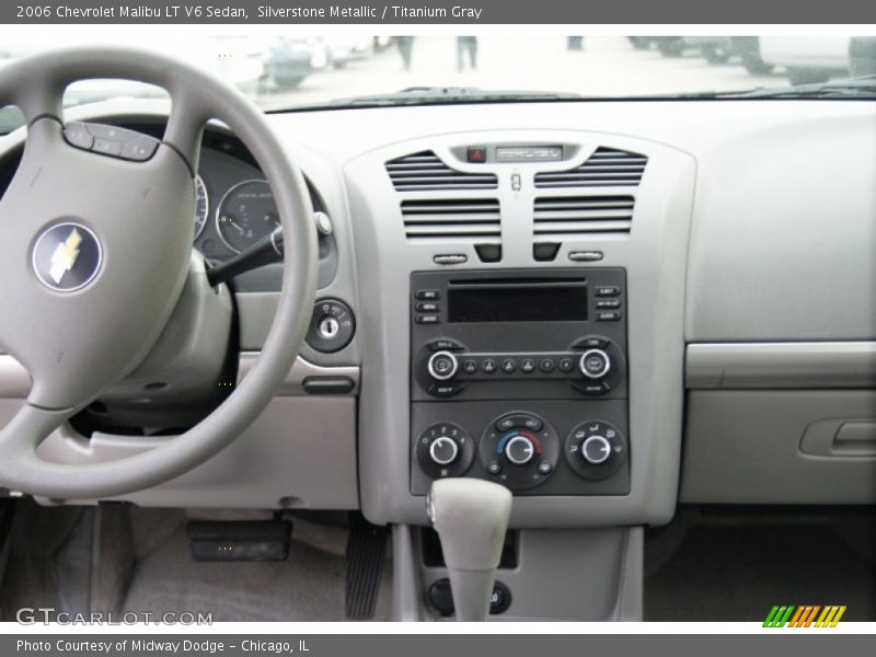 Controls of 2006 Malibu LT V6 Sedan