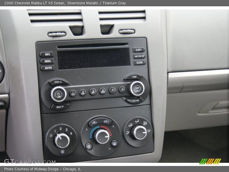 Controls of 2006 Malibu LT V6 Sedan