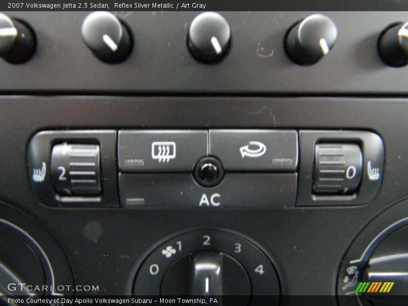 Reflex Silver Metallic / Art Gray 2007 Volkswagen Jetta 2.5 Sedan