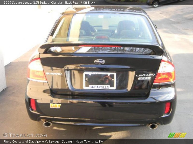 Obsidian Black Pearl / Off Black 2009 Subaru Legacy 2.5i Sedan