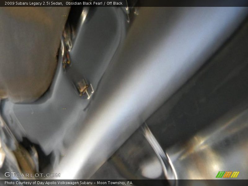 Obsidian Black Pearl / Off Black 2009 Subaru Legacy 2.5i Sedan