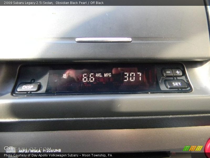 Obsidian Black Pearl / Off Black 2009 Subaru Legacy 2.5i Sedan