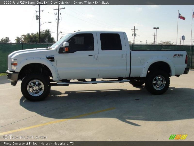 Oxford White / FX4 Black 2009 Ford F250 Super Duty FX4 Crew Cab 4x4