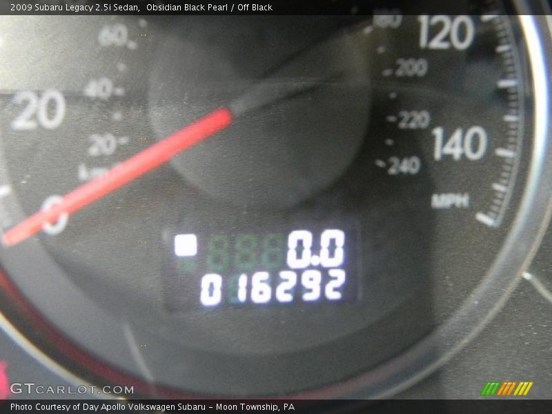 Obsidian Black Pearl / Off Black 2009 Subaru Legacy 2.5i Sedan
