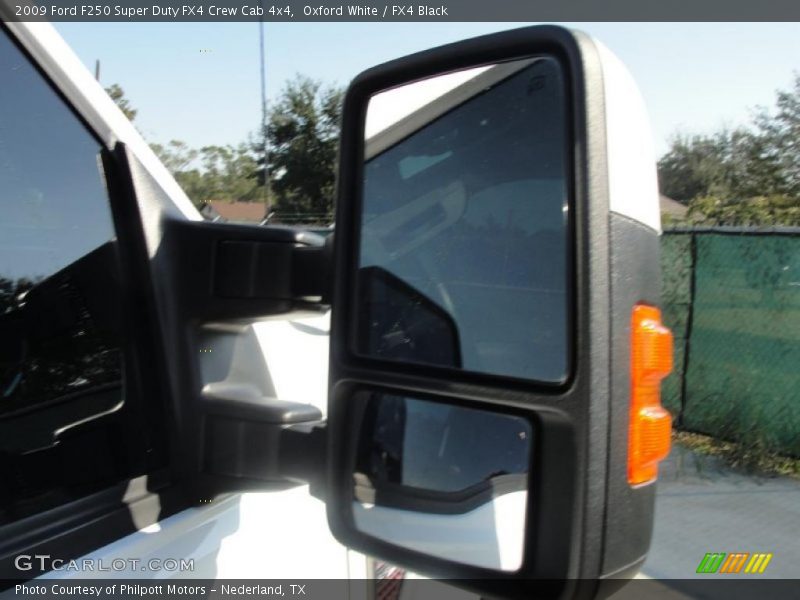 Oxford White / FX4 Black 2009 Ford F250 Super Duty FX4 Crew Cab 4x4