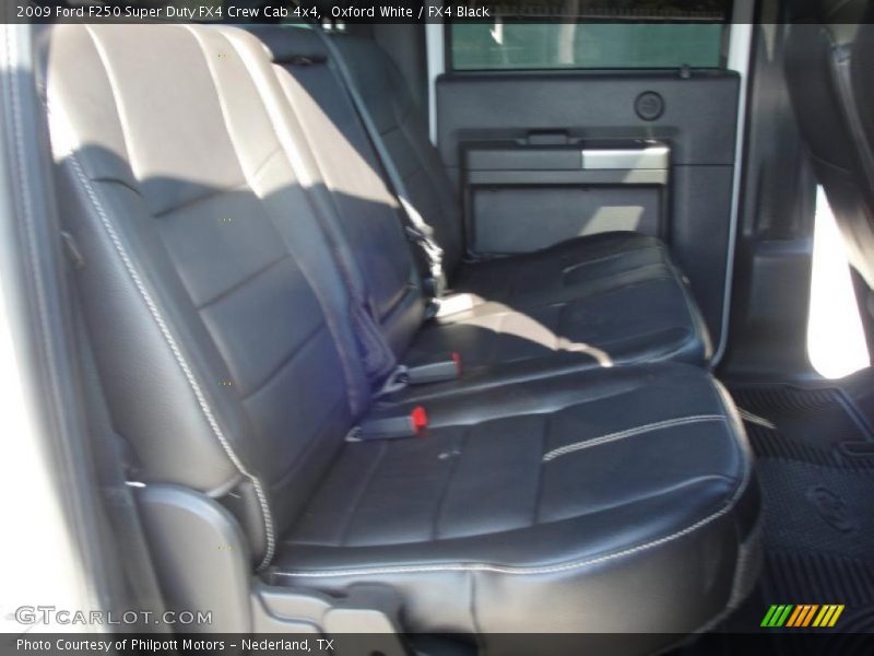 Oxford White / FX4 Black 2009 Ford F250 Super Duty FX4 Crew Cab 4x4