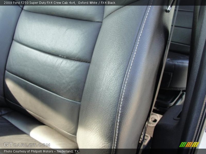 Oxford White / FX4 Black 2009 Ford F250 Super Duty FX4 Crew Cab 4x4