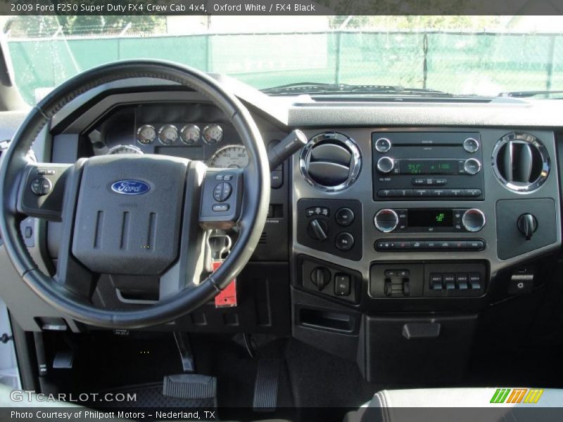 Oxford White / FX4 Black 2009 Ford F250 Super Duty FX4 Crew Cab 4x4