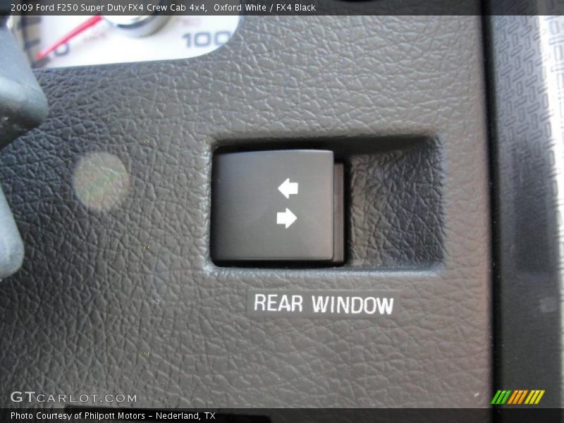 Oxford White / FX4 Black 2009 Ford F250 Super Duty FX4 Crew Cab 4x4