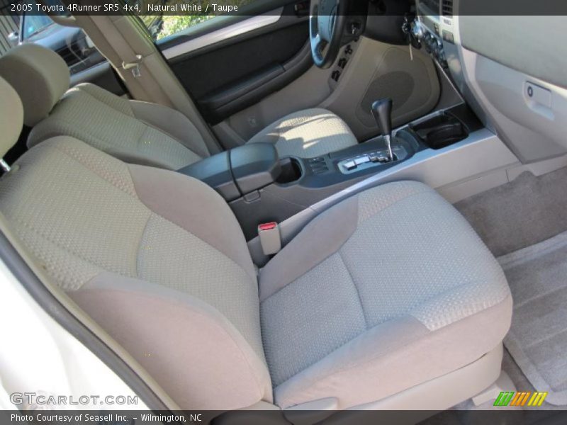 Natural White / Taupe 2005 Toyota 4Runner SR5 4x4