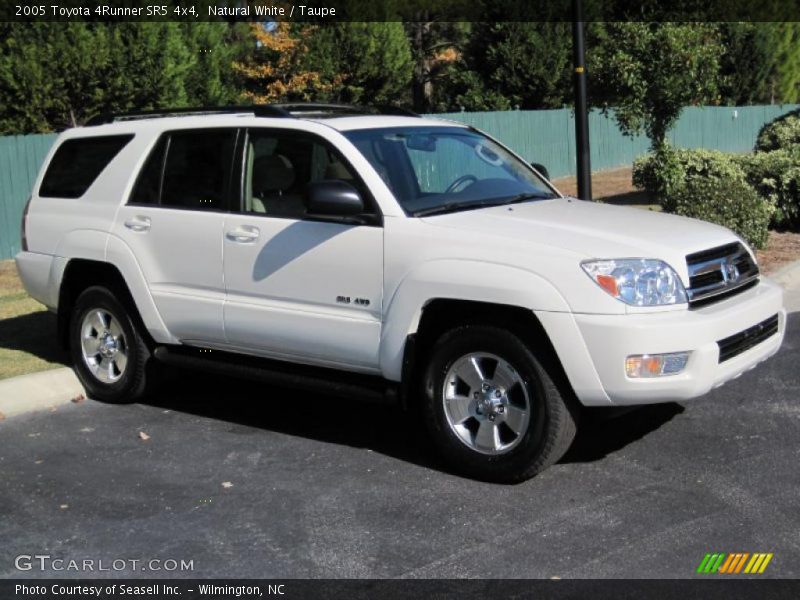 Natural White / Taupe 2005 Toyota 4Runner SR5 4x4