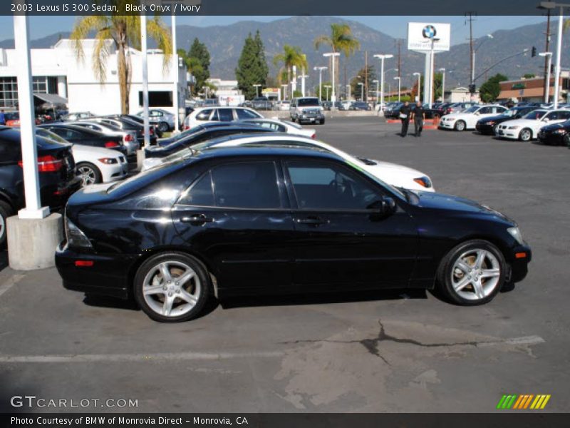 Black Onyx / Ivory 2003 Lexus IS 300 Sedan