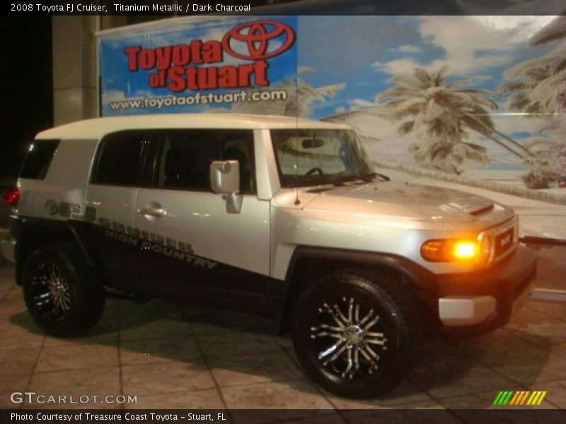 Titanium Metallic / Dark Charcoal 2008 Toyota FJ Cruiser