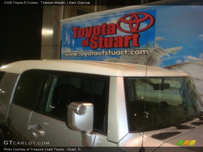 Titanium Metallic / Dark Charcoal 2008 Toyota FJ Cruiser