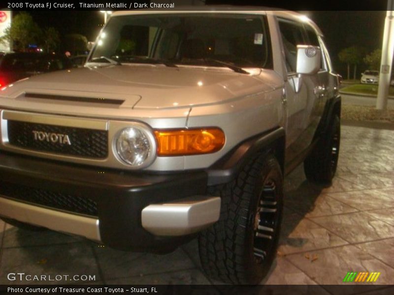 Titanium Metallic / Dark Charcoal 2008 Toyota FJ Cruiser