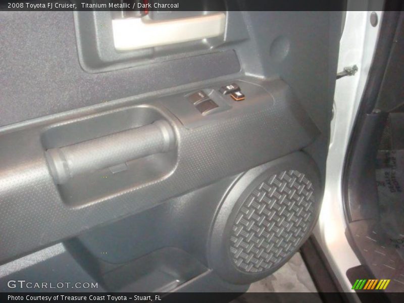 Titanium Metallic / Dark Charcoal 2008 Toyota FJ Cruiser
