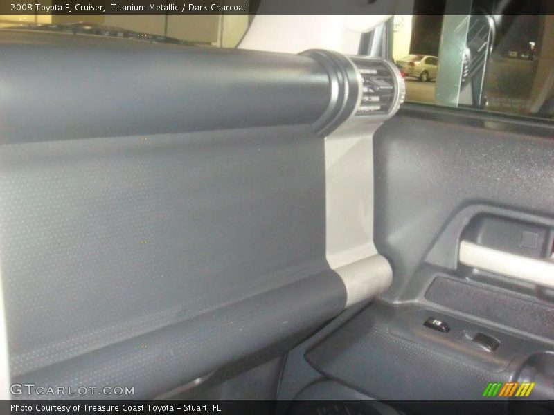 Titanium Metallic / Dark Charcoal 2008 Toyota FJ Cruiser