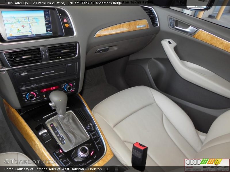 Brilliant Black / Cardamom Beige 2009 Audi Q5 3.2 Premium quattro