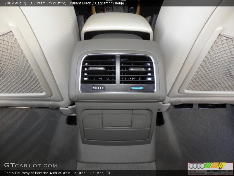 Brilliant Black / Cardamom Beige 2009 Audi Q5 3.2 Premium quattro