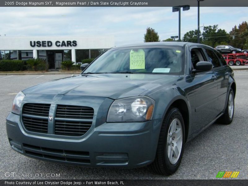 Magnesium Pearl / Dark Slate Gray/Light Graystone 2005 Dodge Magnum SXT