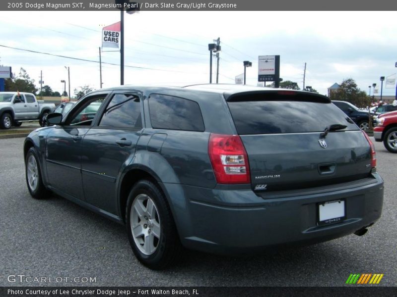 Magnesium Pearl / Dark Slate Gray/Light Graystone 2005 Dodge Magnum SXT