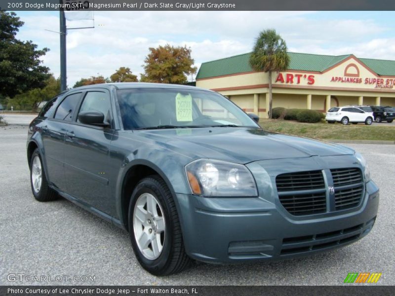 Magnesium Pearl / Dark Slate Gray/Light Graystone 2005 Dodge Magnum SXT