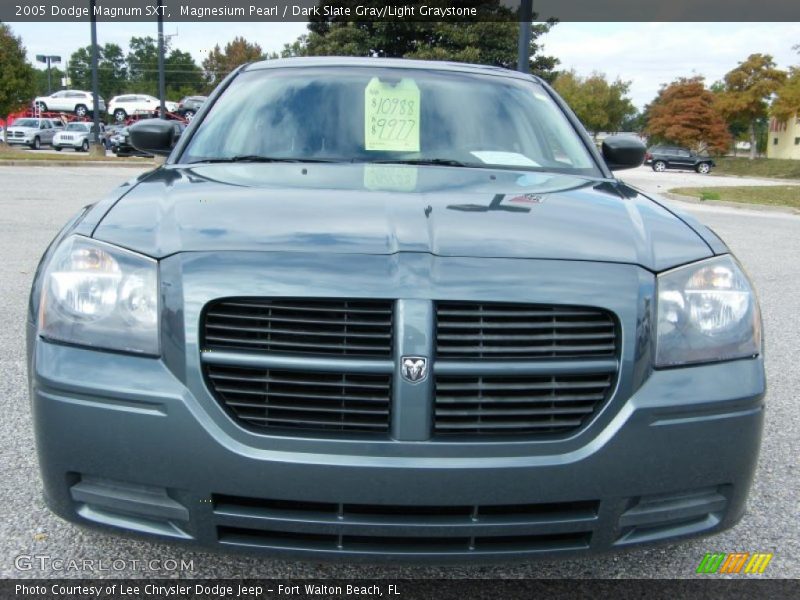 Magnesium Pearl / Dark Slate Gray/Light Graystone 2005 Dodge Magnum SXT