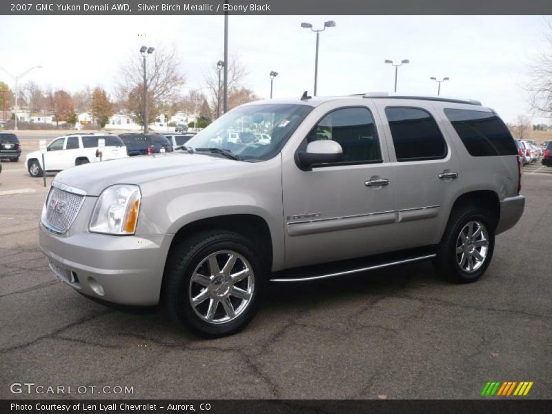 Silver Birch Metallic / Ebony Black 2007 GMC Yukon Denali AWD