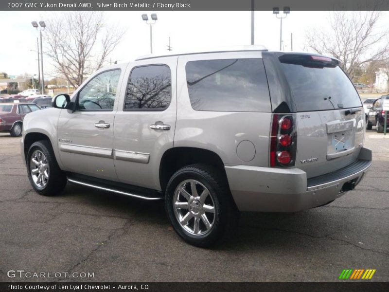 Silver Birch Metallic / Ebony Black 2007 GMC Yukon Denali AWD