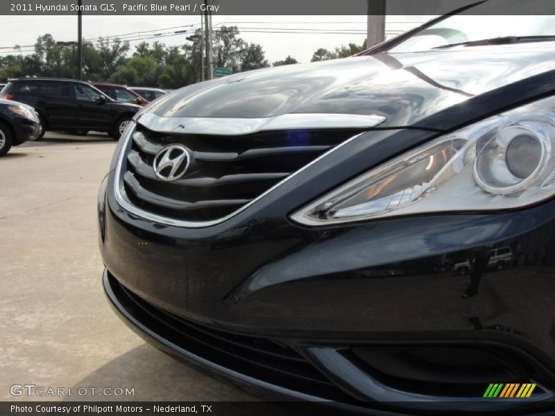 Pacific Blue Pearl / Gray 2011 Hyundai Sonata GLS