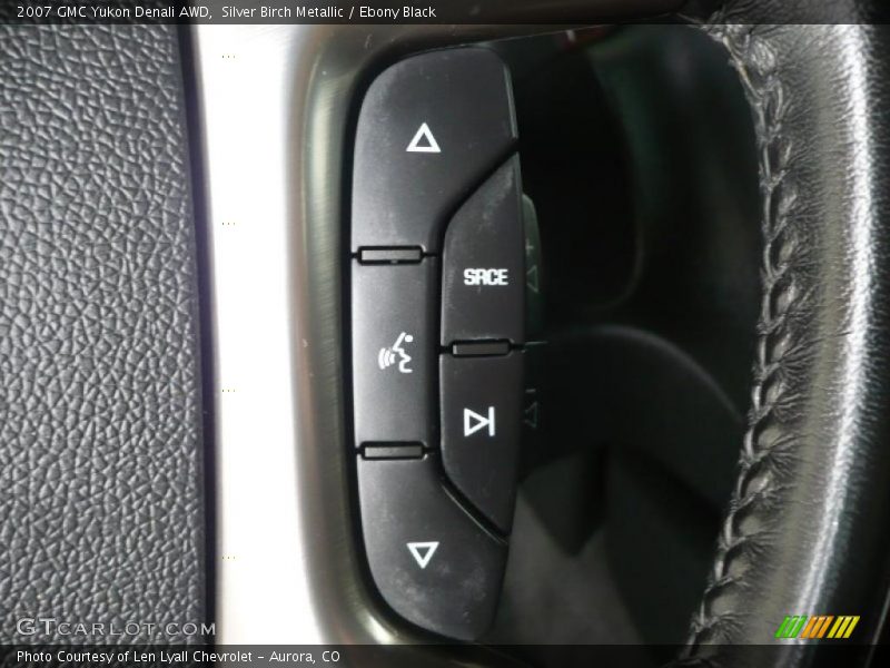 Silver Birch Metallic / Ebony Black 2007 GMC Yukon Denali AWD