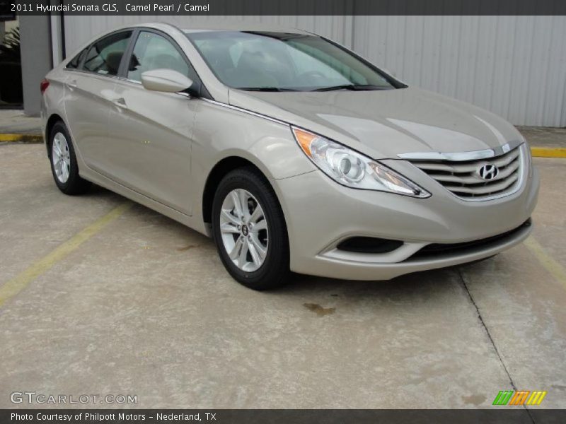 Front 3/4 View of 2011 Sonata GLS