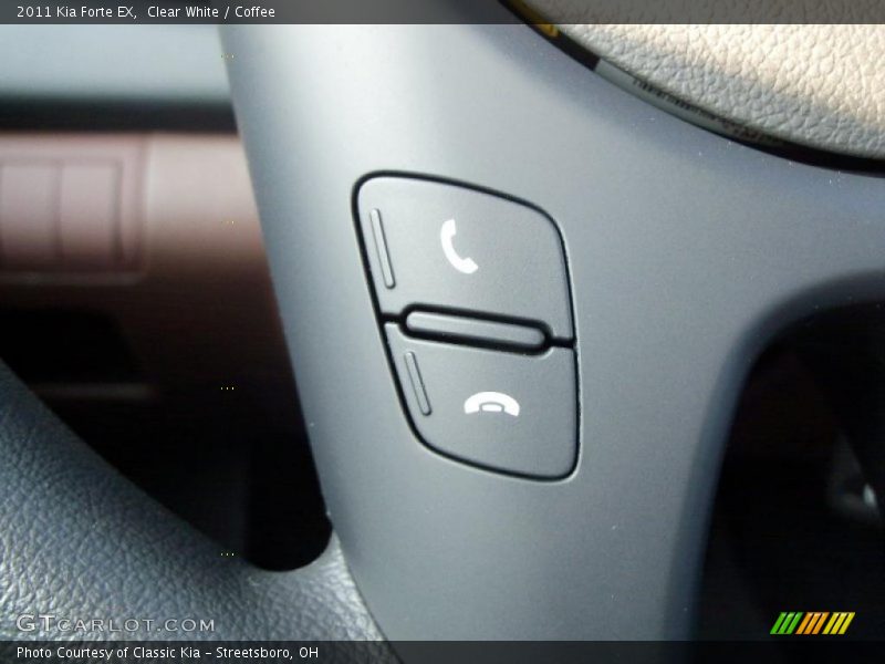 Clear White / Coffee 2011 Kia Forte EX