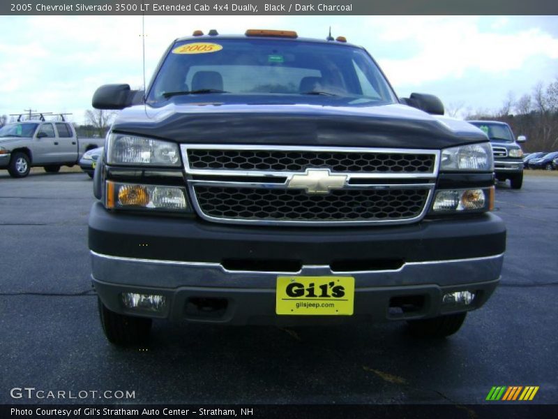 Black / Dark Charcoal 2005 Chevrolet Silverado 3500 LT Extended Cab 4x4 Dually