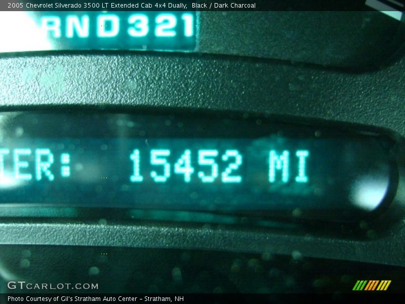 Black / Dark Charcoal 2005 Chevrolet Silverado 3500 LT Extended Cab 4x4 Dually