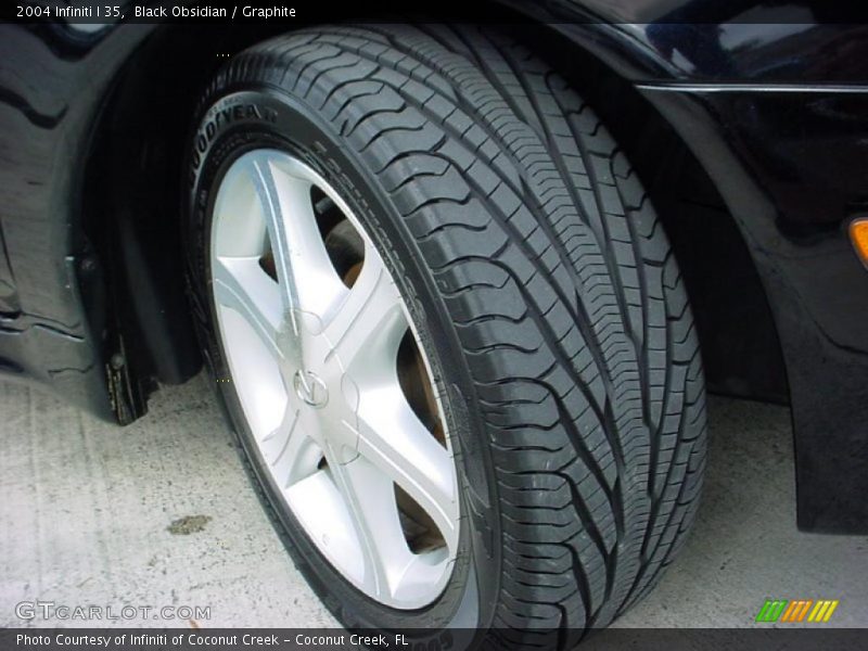 Black Obsidian / Graphite 2004 Infiniti I 35