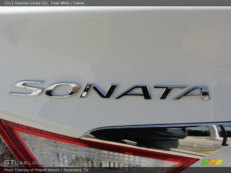 Pearl White / Camel 2011 Hyundai Sonata GLS