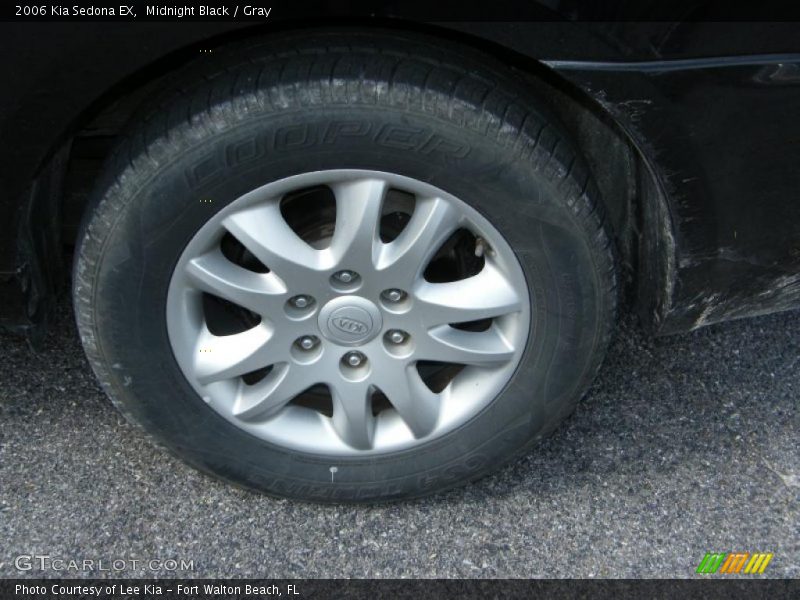 Midnight Black / Gray 2006 Kia Sedona EX