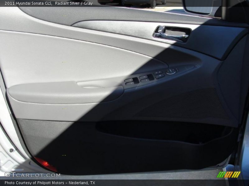 Radiant Silver / Gray 2011 Hyundai Sonata GLS